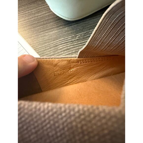 Fit Flop Due Canvas Mary Jane Flat Sz. 39 - Picture 3 of 9